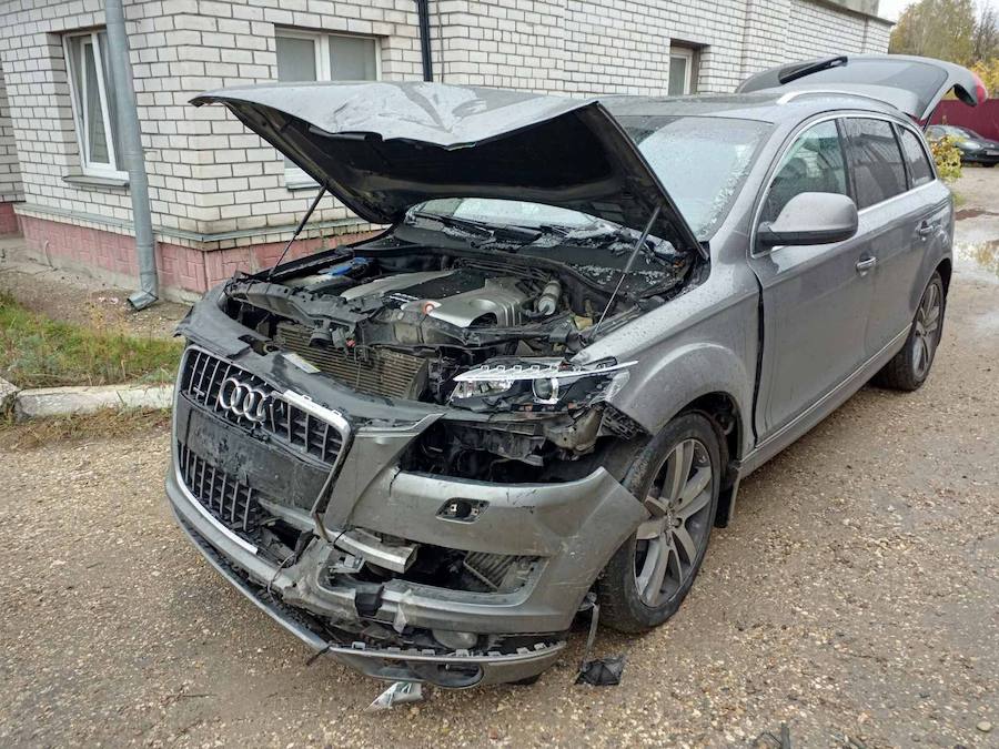 Фото повредлений Audi